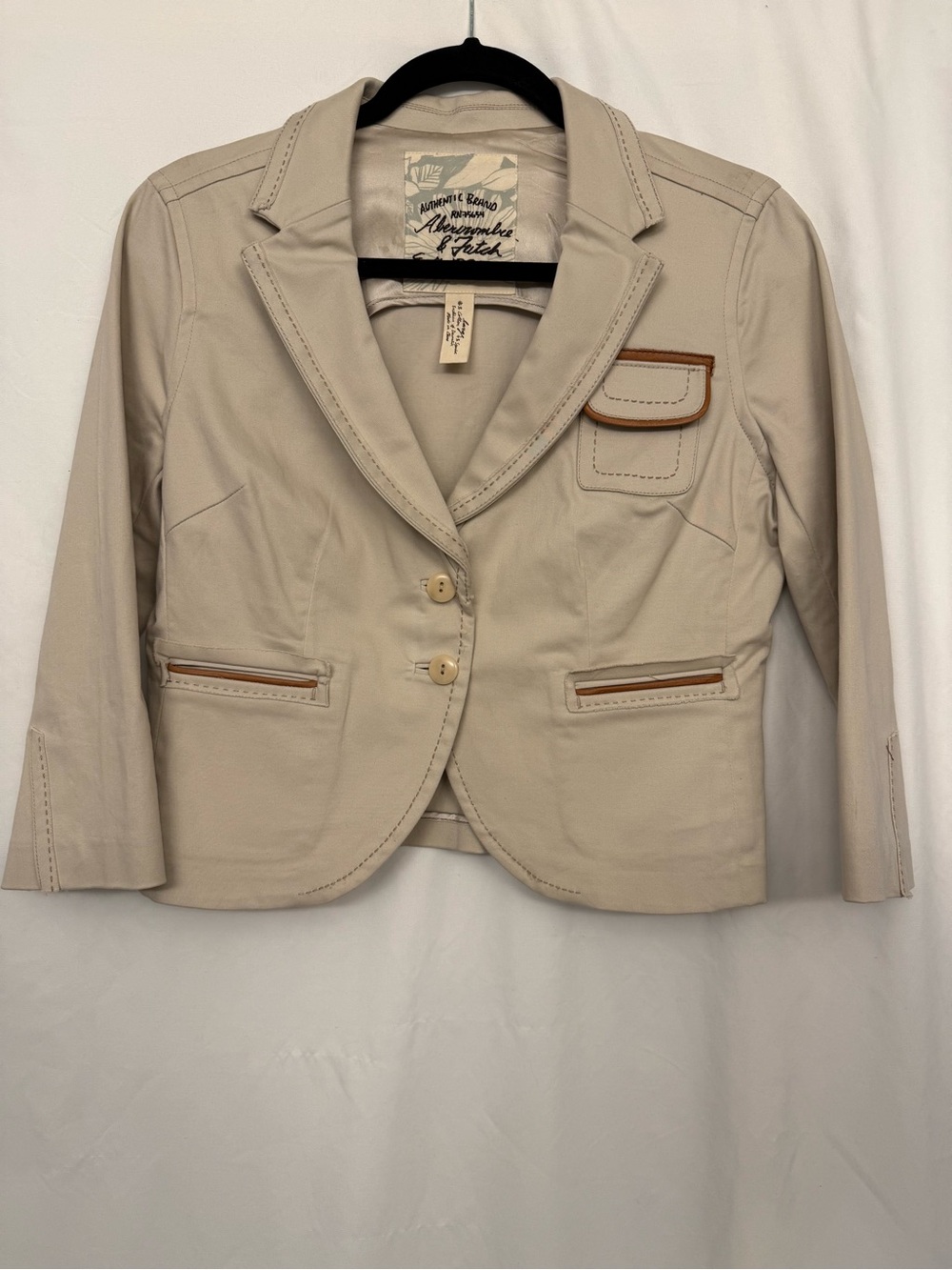 Abercrombie & Fitch Women's Beige Cropped Blazer with Tan Trim